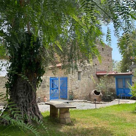 בית הארחה Malya 	Cecilias Courtyard מראה חיצוני תמונה