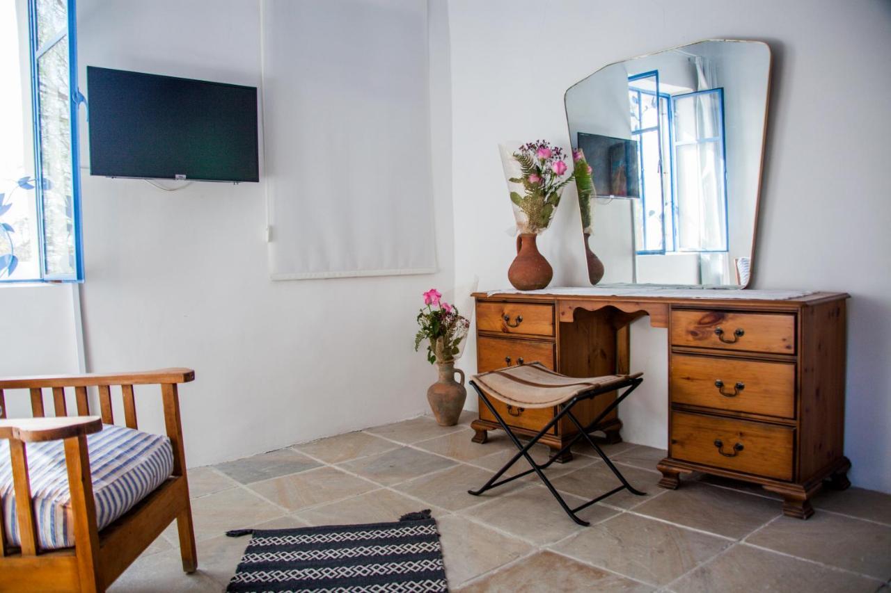 בית הארחה Malya 	Cecilias Courtyard מראה חיצוני תמונה